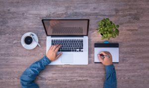 7 Strategien zur Verwaltung von Remote-Mitarbeitern 7 Strategien zur Verwaltung von Remote-Mitarbeitern